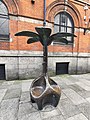 Palm Tree sculpture, Temple Bar, Dublin.jpg