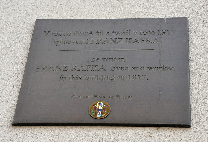 File:Pamětní deska o pobytu Franze Kafky.jpg