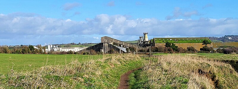 File:Par - Spit Point China Clay Works.jpg