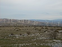 Parque eólico sobre el pico de Grado.