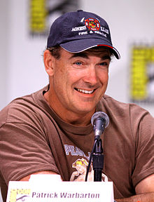 Patrick Warburton par Gage Skidmore 2.jpg