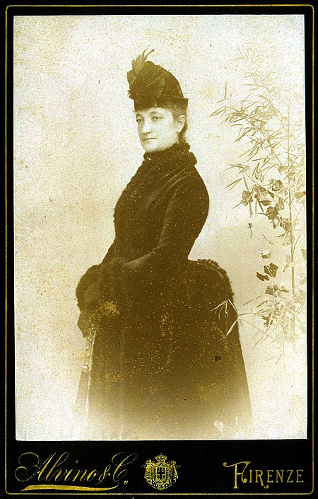 Photograph of Mary Solari.jpg