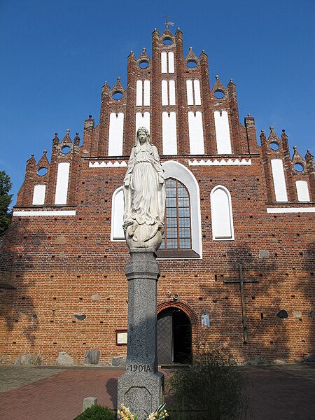 File:Podlaskie - Wizna - Wizna - Kopernika 2 - Kościół JCh - Statua.jpg