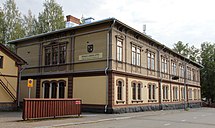 Pohjois-Savon liitto toimii aiemman kuuromykkäinkoulun rakennuksessa (Theodor Granstedt, 1897-1898) osoitteessa Sepänkatu 1.