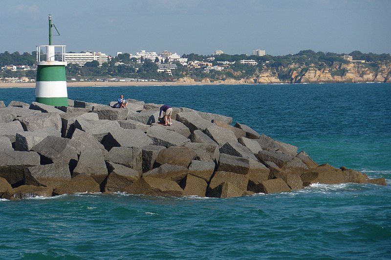 File:Portugal - Algarve - Meia Praia - lighthouse (25504426510).jpg