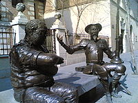 التماثيل البرونزية في  مكان ميلاد سرفانتس متاحف -- الكالا دي ايناريس  دون  كيخوتي و سانشو بانزا