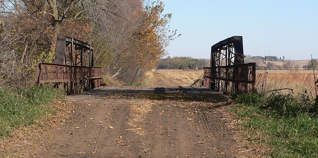 File:Rattlesnake Creek Bridge from S.JPG