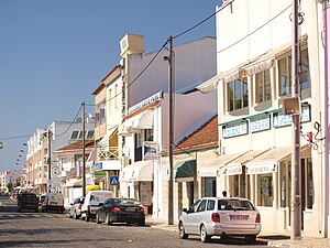 Portugal Almeirim: Geschichte, Verwaltung, Verkehr