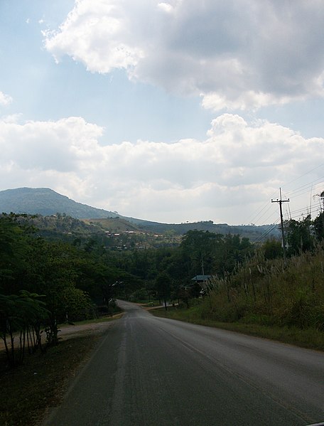 File:Road No.2258 - panoramio - Thaweesak Churasri (1).jpg