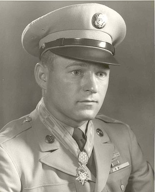 <span class="mw-page-title-main">Ronald E. Rosser</span> United States Army Medal of Honor recipient (1929–2020)