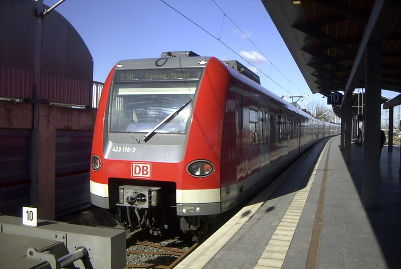 File:S-Bahn Hannover Type 423.jpg