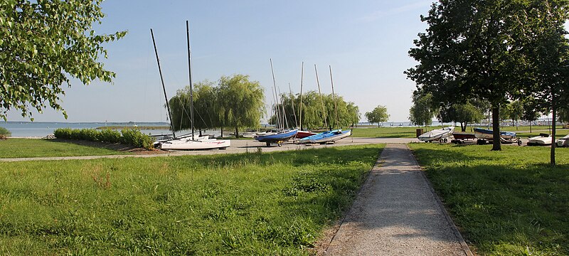 File:Sainte-Marie-du-Lac-Nuisement, Lac du Der-Chantecoq 001.jpg