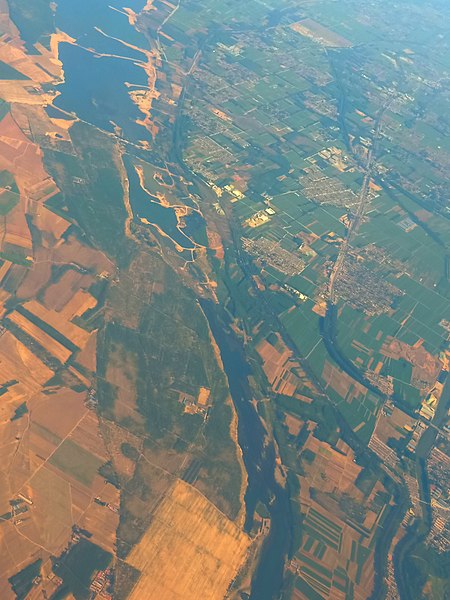 File:Seeing towards to Luan River in a plane.jpg