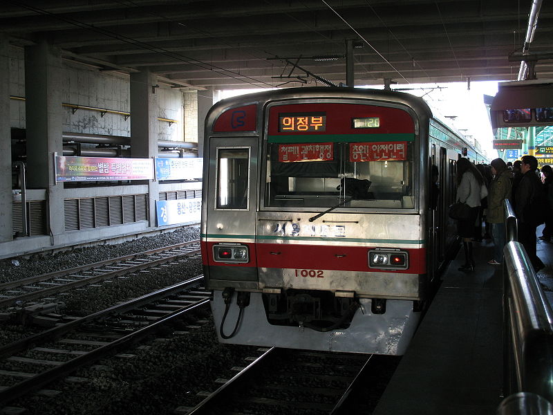File:Seoul Metro-Line 1-train-1002.JPG