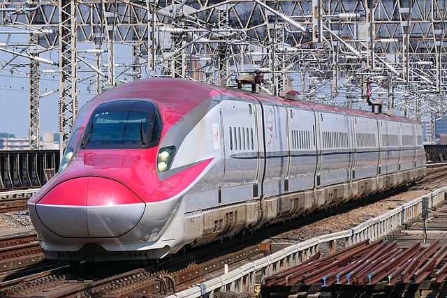 An E6 series shinkansen, May 2022