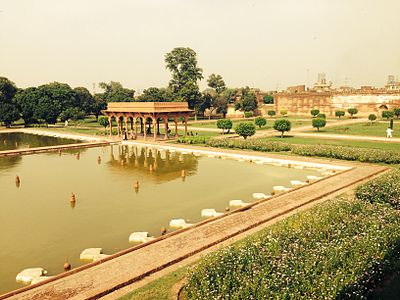 "Side-View-Shalimar-Bagh-Lahore.jpg" by User:C++and html