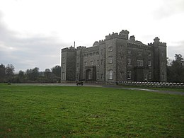 Slane Castle - geograph.org.uk - 1658887.jpg