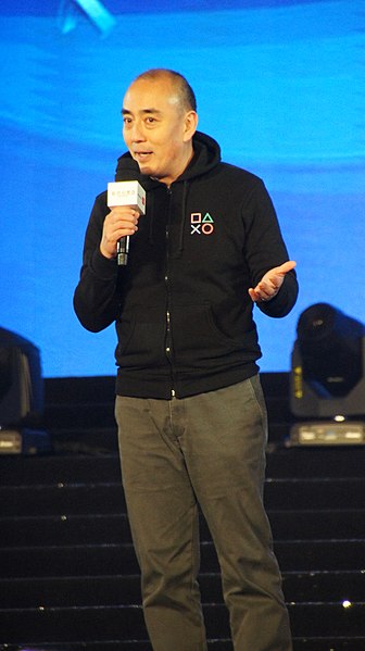 File:Soeda Takehito at the launch conference of Final Fantasy XV, ovember 26th 2016.jpg