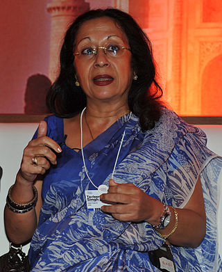 Fortune Salaire Mensuel de Tavleen Singh Combien gagne t il d argent ? 1 000,00 euros mensuels