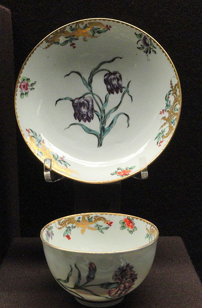 File:Teabowl and saucer, c. 1775, Bristol China Manufactory, decoration atttributed to Henry Bone, hard-paste porcelain, overglaze enamels, gilding - Gardiner Museum, Toronto - DSC00765.JPG