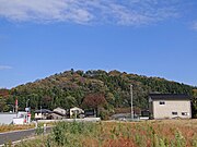 天神山(かつて天神山城が存在した)