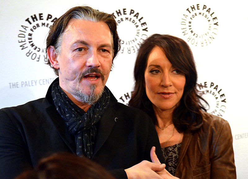 File:Tommy Flanagan, Katey Sagal.jpg