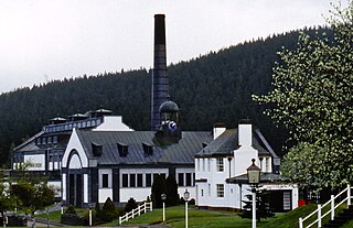 Tormore Distillery GB 1990089.jpg