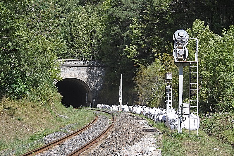 File:Tunnel du col de Tende IMG 9016.jpg