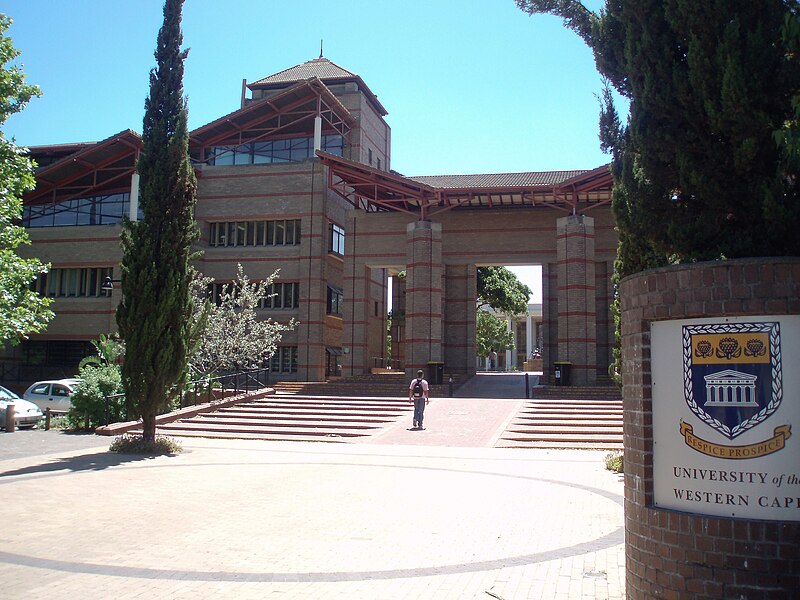 File:University of the Western Cape - Central Campus entry.jpg