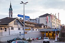 Einfahrt in den unterirdischen Kreisverkehr (mit Parkhauszufahrt) beim Bahnhof Frauenfeld