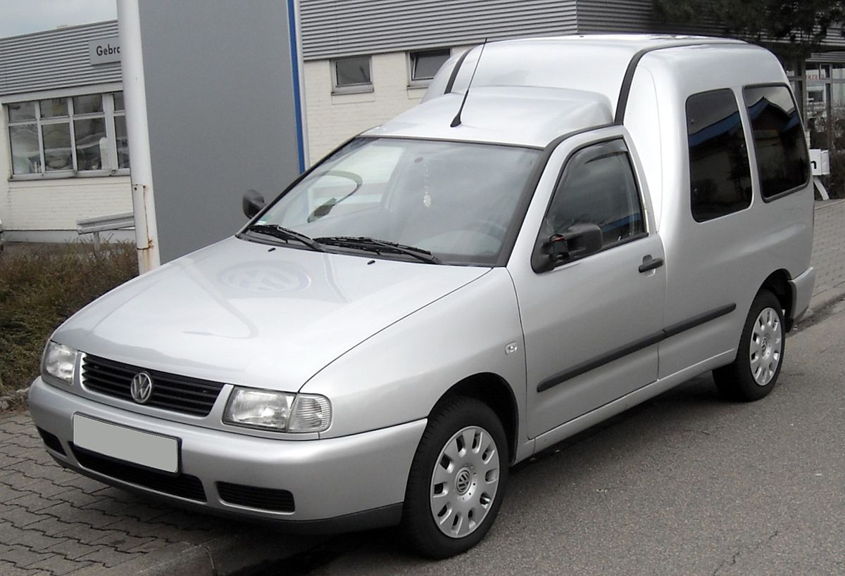 File:VW Caddy 2.0 TDI BlueMotion Technology Highline (2K, 2. Facelift) –  Frontansicht, 21. April 2017, Düsseldorf.jpg - Wikimedia Commons