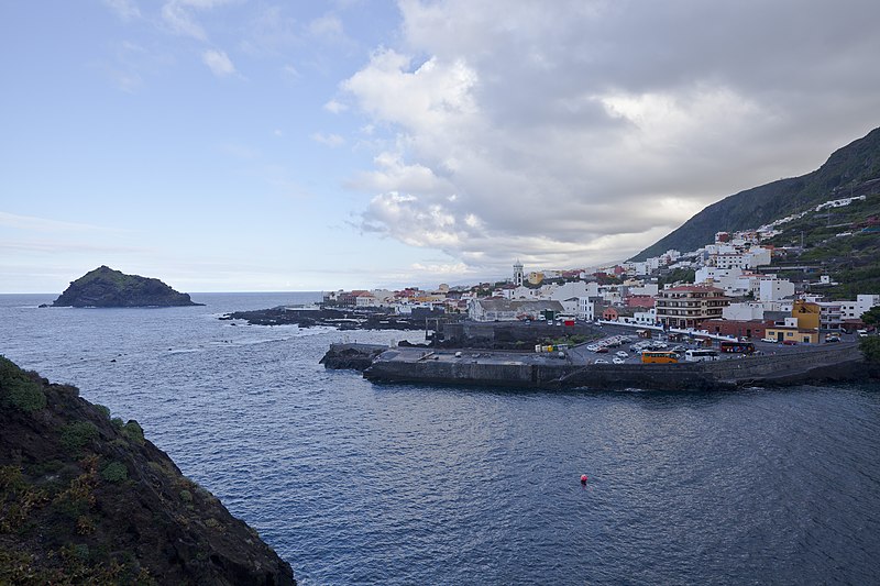 File:Vista de Garachico, Tenerife, España, 2012-12-13, DD 03.jpg