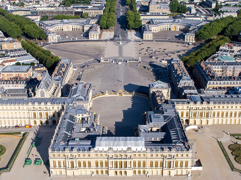 File:Vue aérienne du domaine de Versailles par ToucanWings - Creative Commons By Sa 3.0 - 073 cropped.jpg