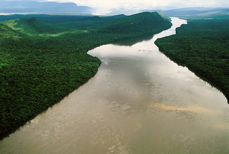 File:Vuelo Santa Elena-Canaima (2004) 23.jpg