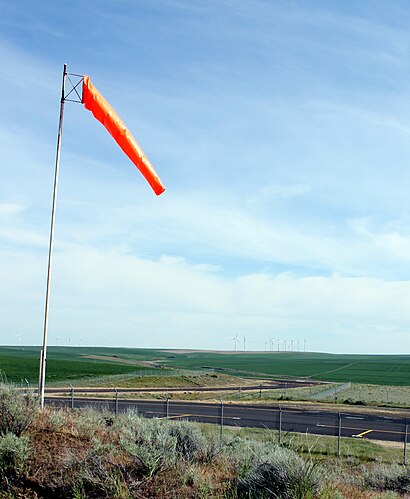 How to get to Wasco Airport with public transit - About the place