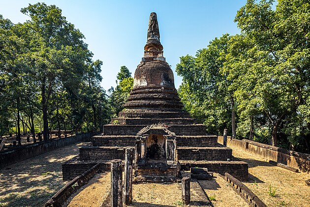 Wat Khao Suwan Kiri