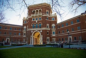 Weatherford Hall din districtul istoric al Universității de Stat din Oregon