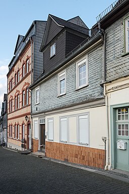 Weilburg, Über dem Hainberg 15-20160609-002