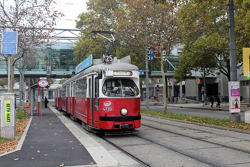 File:Wien-wiener-linien-sl-25-1052280.jpg