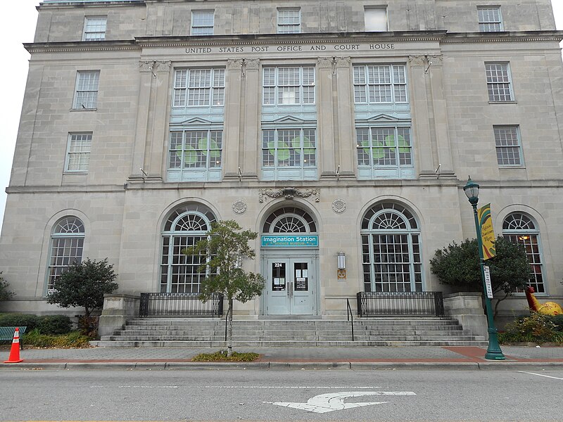 File:Wilson NC Post Office and Court House; 2014-11-11.JPG