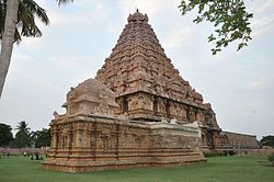 the shrine of Vinayaga with the main shrine in the background