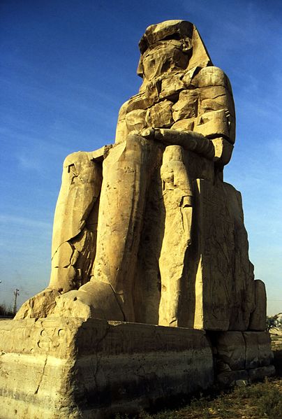 File:Ägypten 1999 (357) Theben West- Memnonkolosse (29125888021).jpg