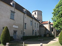 École, mairie et église de Saint-Hilaire-la-Croix 2019-06-02.JPG