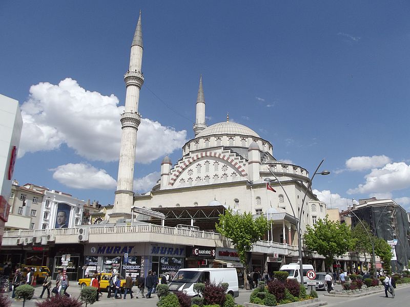 File:İZZET PAŞA CAMİİ - panoramio.jpg