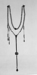 Zhao Zhu -Court necklace MET 64 85 2.jpg