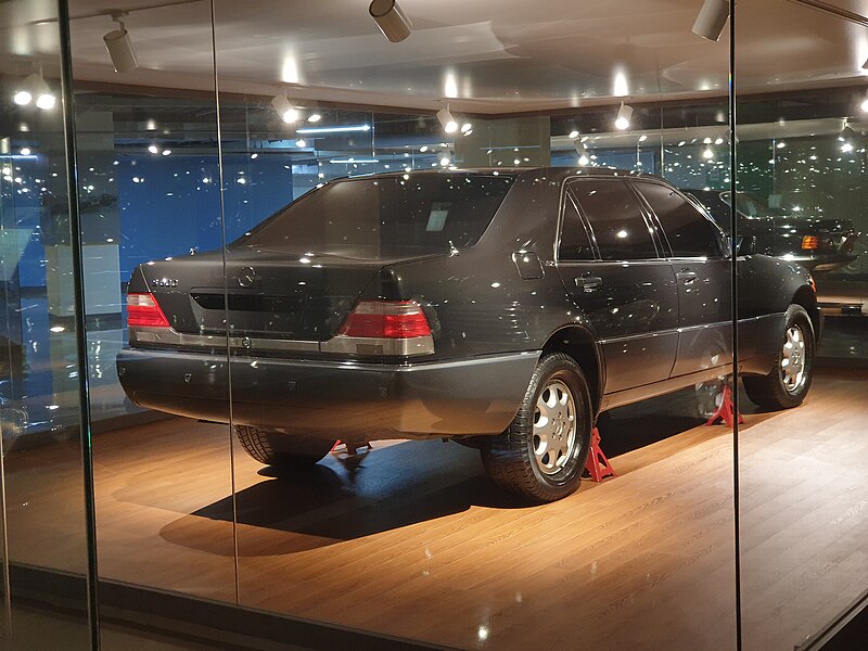 File:1995 Mercedes-Benz V140 S 600 Korean Presidential Vehicle (2).jpg