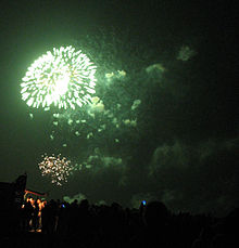 Green barium fireworks 2006 Fireworks 1.JPG