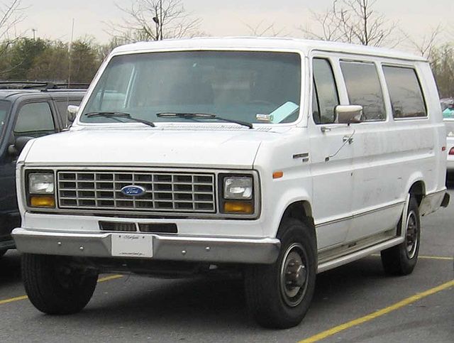 1983–1991 Club Wagon