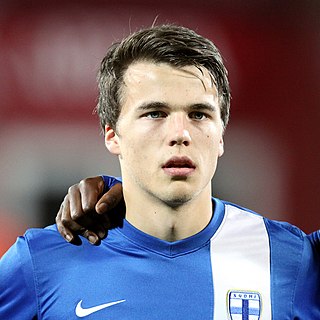 <span class="mw-page-title-main">Simon Skrabb</span> Finnish footballer (born 1995)