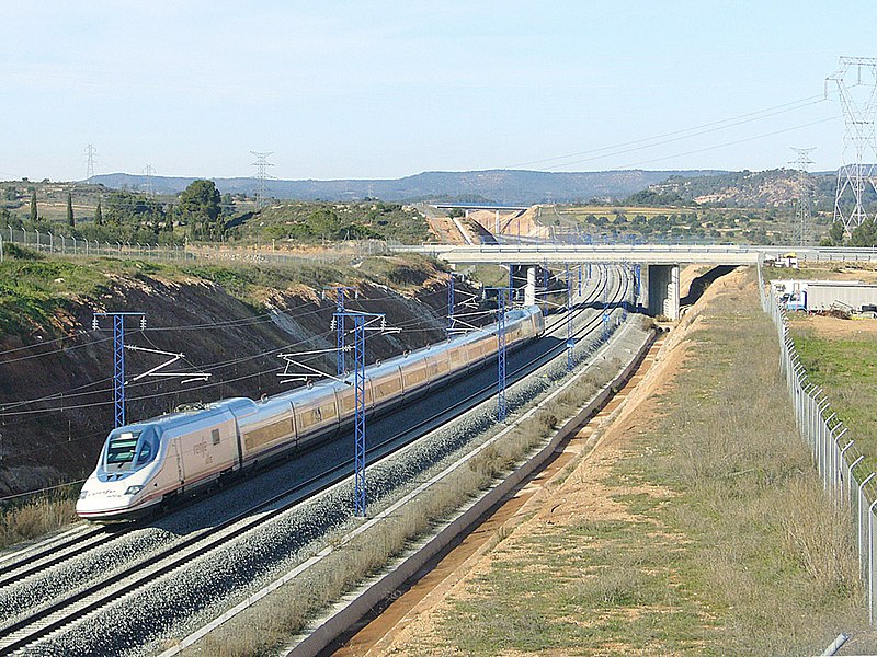 File:AVE Tarragona-Madrid.jpg